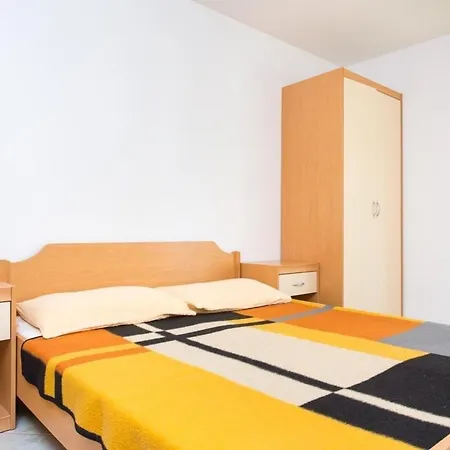 Appartamento Fuer 2 Personen 1 Kind Ca 32 Qm In Baska, Kvarner Bucht Krk - B59550 *