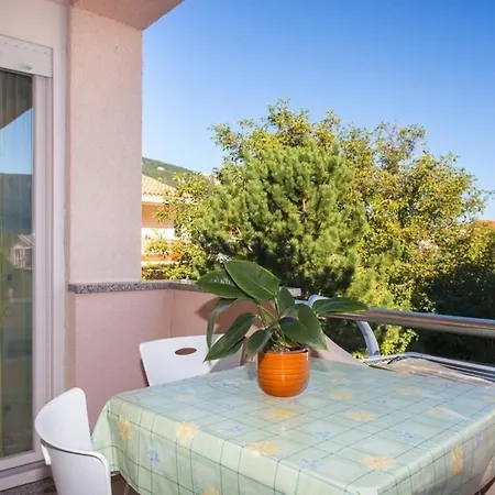 Appartamento Fuer 2 Personen 1 Kind Ca 32 Qm In Baska, Kvarner Bucht Krk - B59550 *