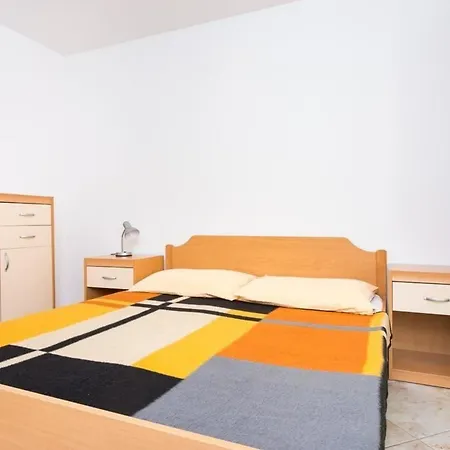 Fuer 2 Personen 1 Kind Ca 32 Qm In Baska, Kvarner Bucht Krk - B59550 Baska (Krk)